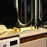 Qoople Excellence B55 Designer Duplex By The Sea *